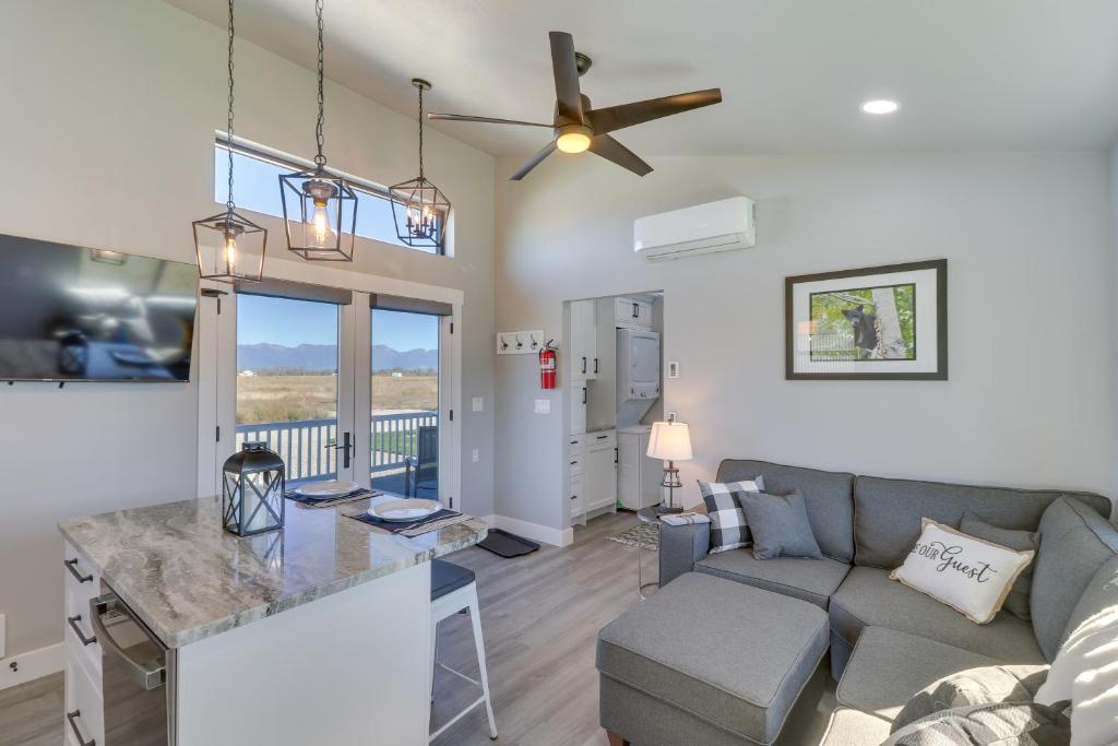 Tiny Home with Mtn View Near Flathead Lake and Skiing, Kalispell