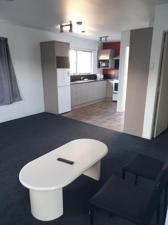 ออลกาโมโฮเต็ล (Alcamo Hotel)