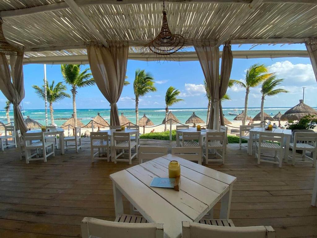 Departamento 5, Tulum Country Home, con Muelle de Pesca, Club de Playa, Alberca, Cenote y Campo de Golf, Contrata Day Pass Bahia Principe - 3