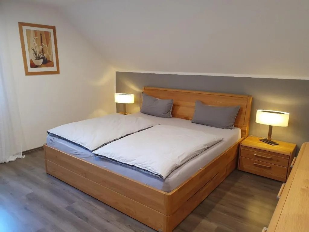 Ferienhaus Hammerl, hotel v destinaci Tiefenbach