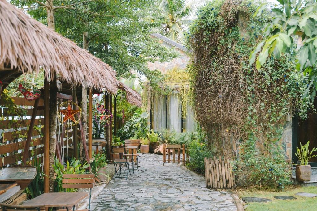 Ben Đo Xua Homestay & Coffee