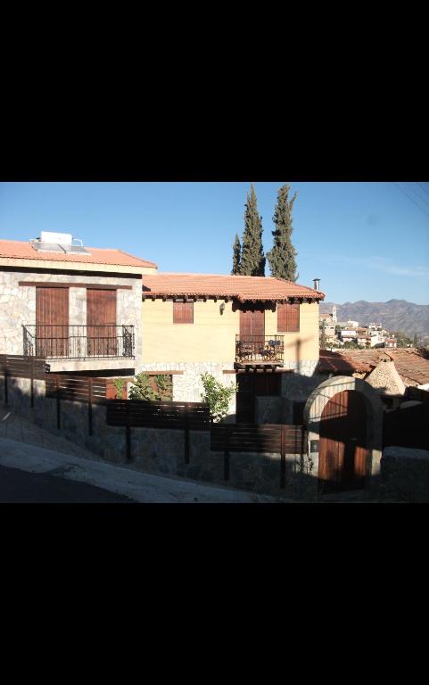 Clover Cottage, Lemesos