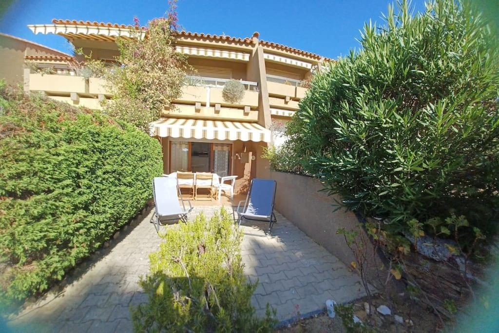 A few steps from the beach, very comfortable, Le Lavandou