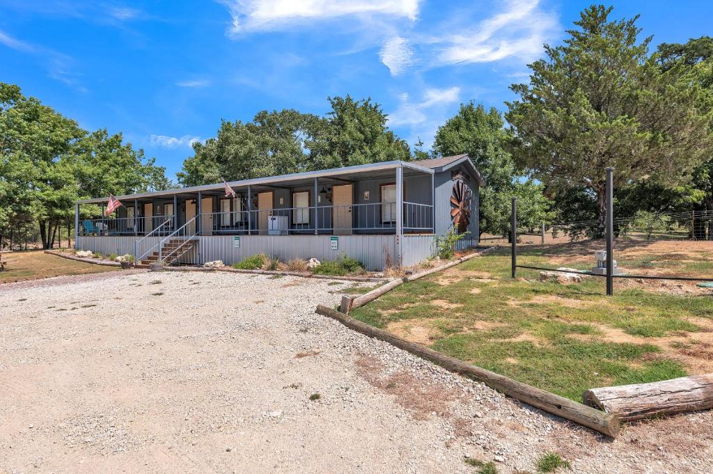 Bohemian Rhapsody Suite 5 by The Lodges at Fossil Creek 전경