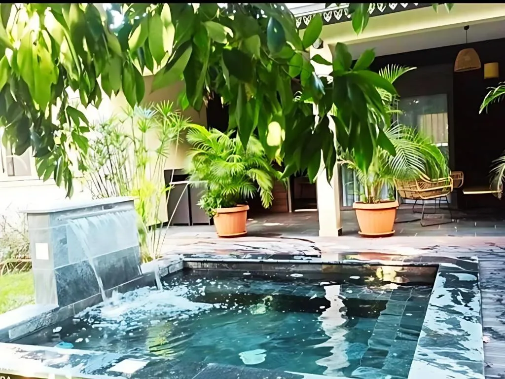 Villa Les Jardins de la Trinité，位于圣菲利普的酒店