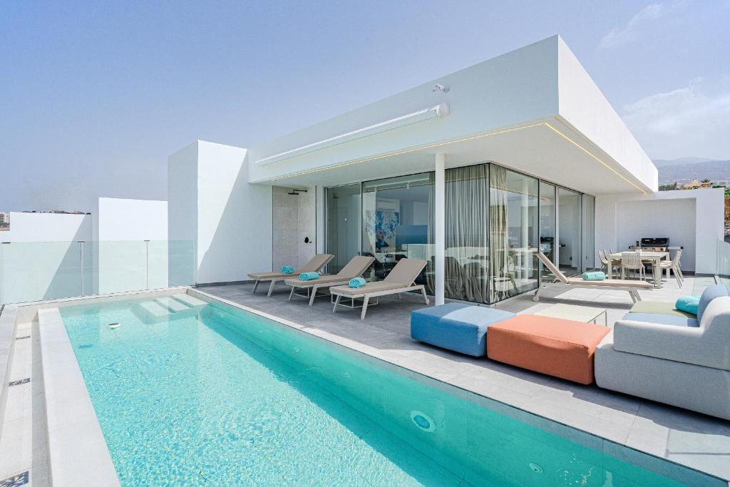 Villa Bellavista - infinity heated pool, panoramic views and BBQ - 3