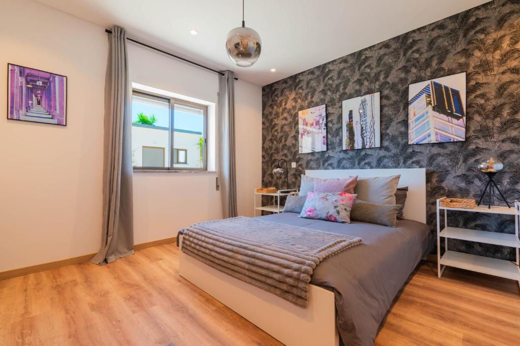 7Min to Uni Sé-Velha - AC - Work Desk - 300MBs WiFi - Suite 2, Coimbra