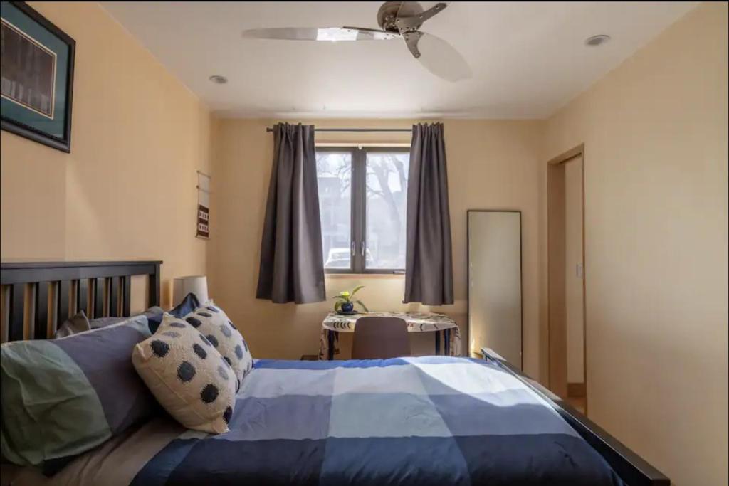 Energy-Efficient Oasis Cozy Near DT Boulder and trails, Boulder