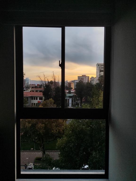 Comodo monoambiente con balcon en el Prado - 5