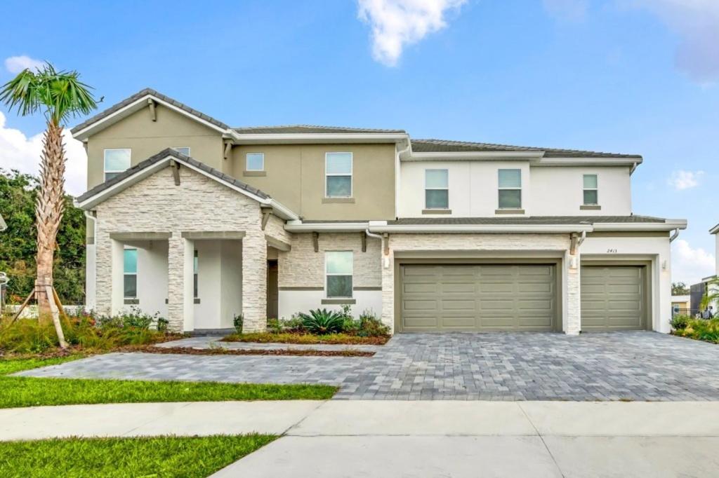 Dynamic 15 Bed With Character Bedrooms Pool, Spa! villa, Kissimmee