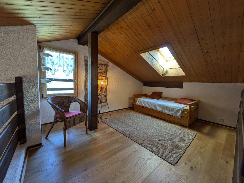 Chalet rénové 12 pers, 5 ch, parking, poêle, sud-ouest - 4