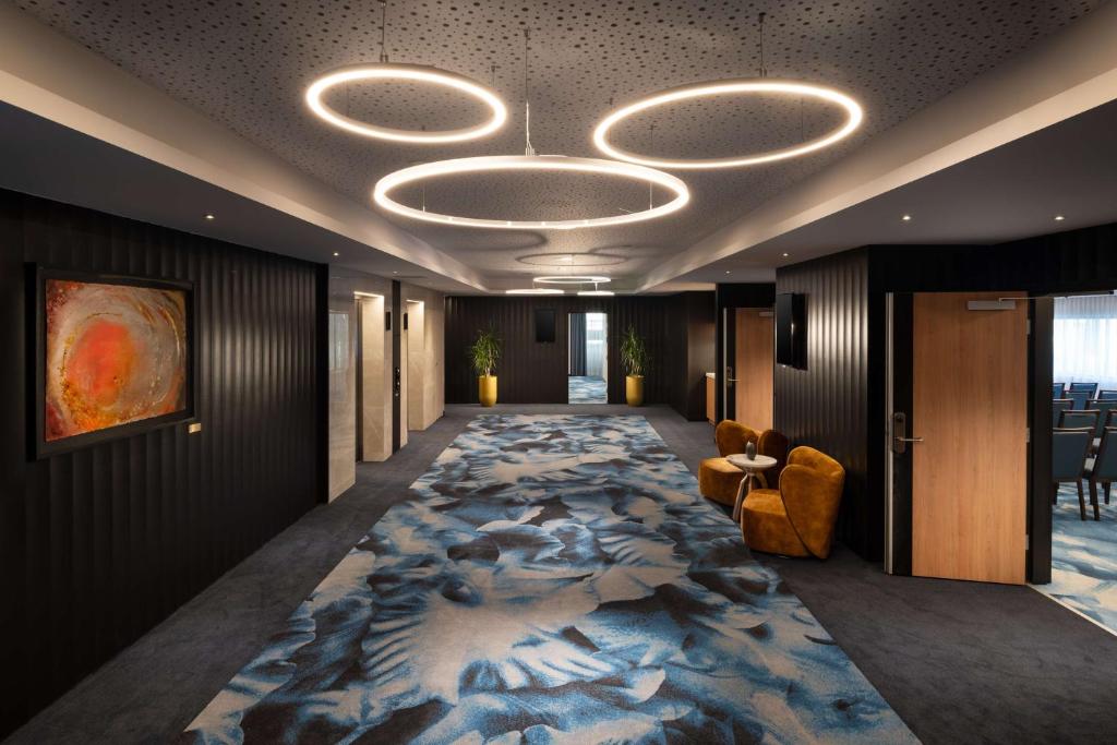 DoubleTree by Hilton 수영장