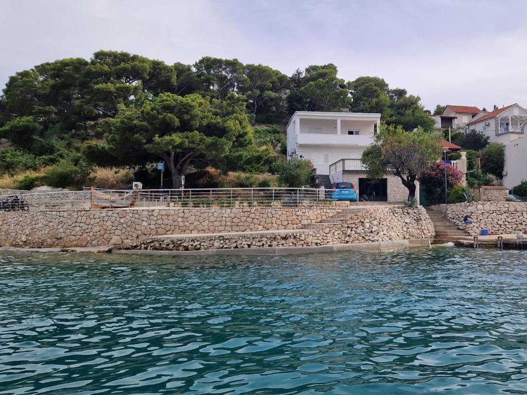 Apartment Vjera, Tisno