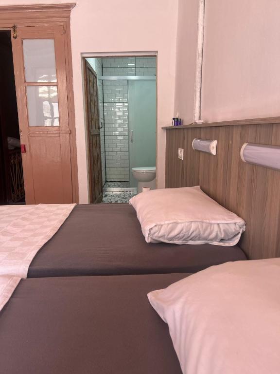 şekercigiller, Ayvalık