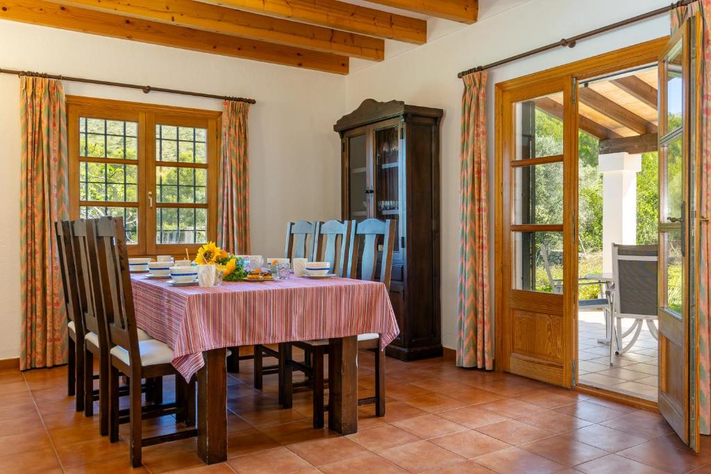 Villa can Seguinot by homevillas360 - 4
