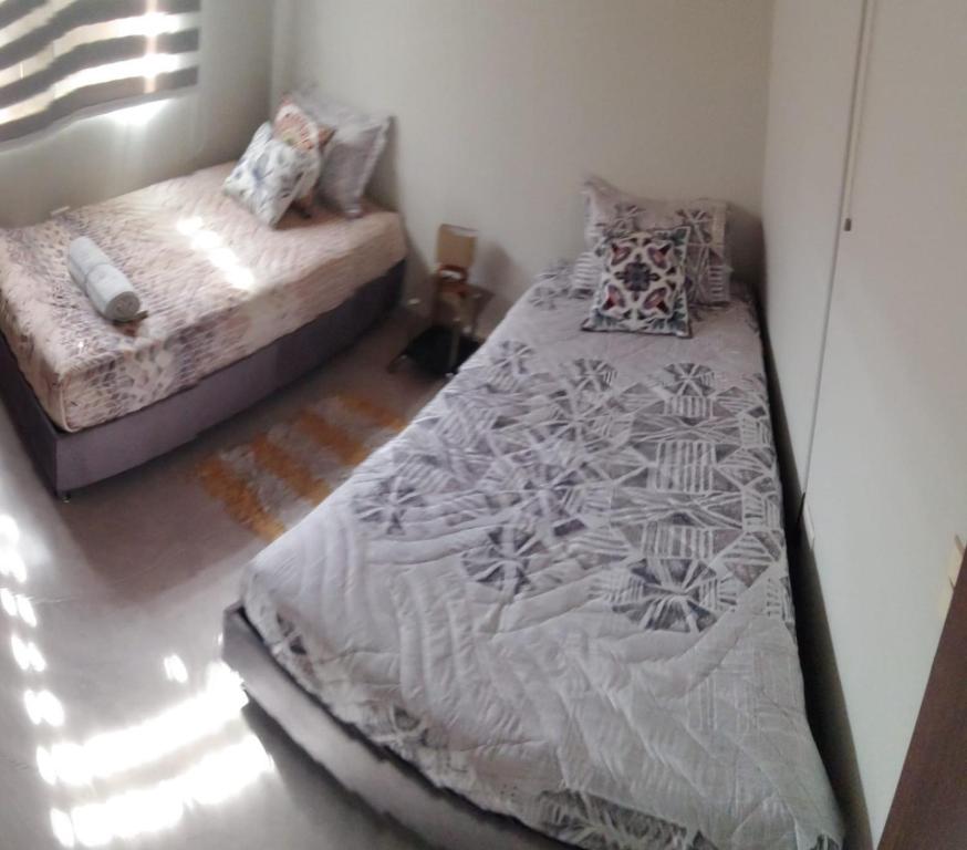 Linda Casa de dos pisos en Floridablanca, Comoda y Privada - 4