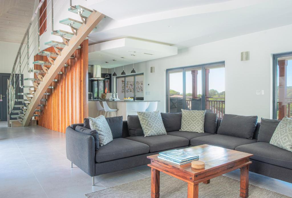 Apt 1 - The Grove Residences, English Harbour Town