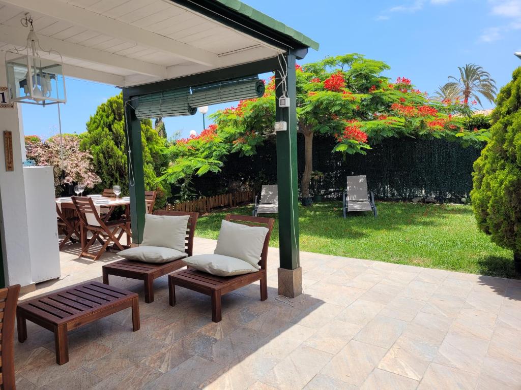 VV Sweet Flamboyan Playaflor 1 by henrypole home, Maspalomas