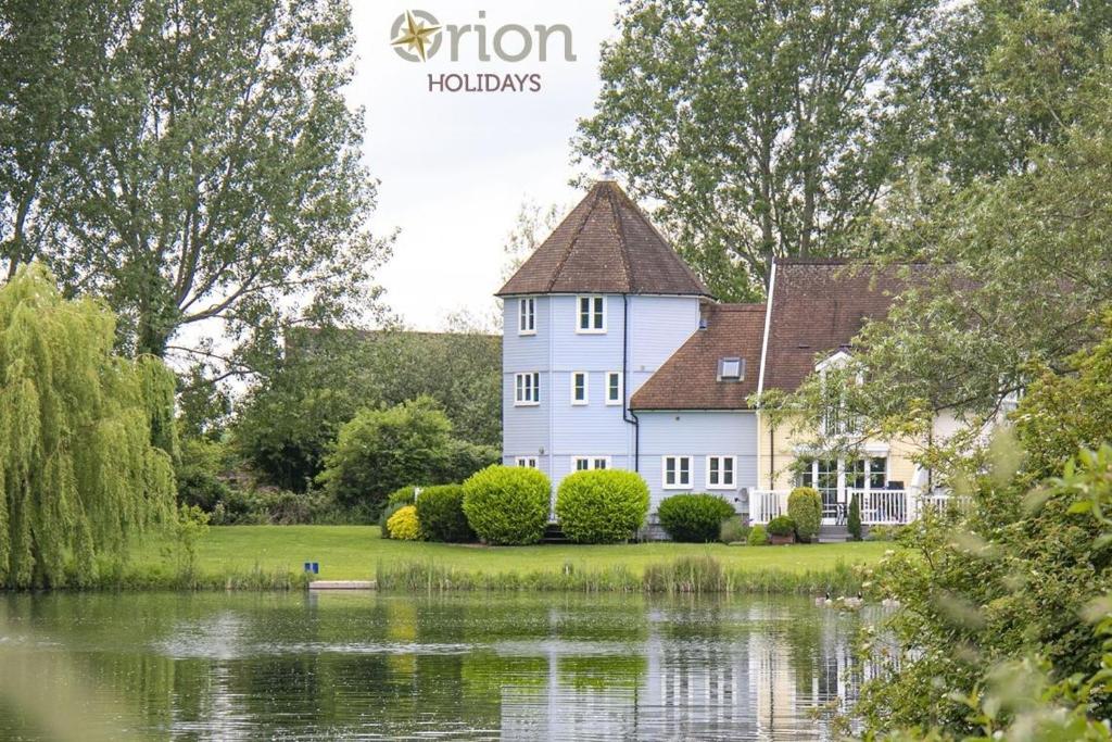 Isis Lakes 99, Milford Lodge - P, South Cerney