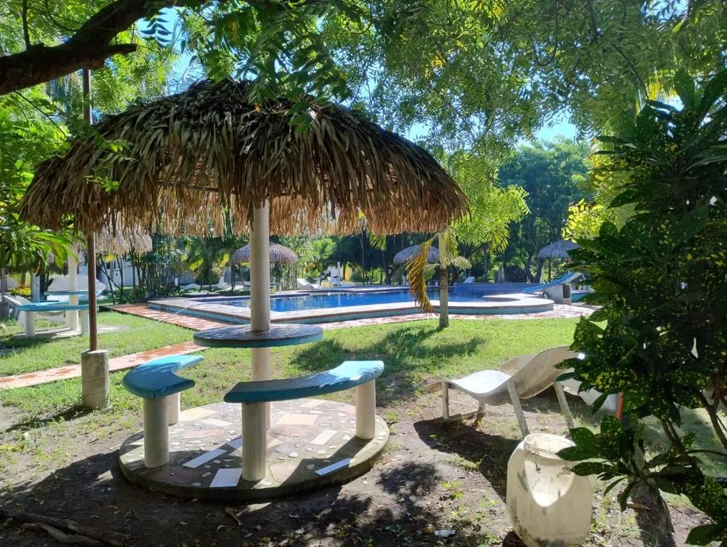 Playa Encantada, Hotel in Casitas