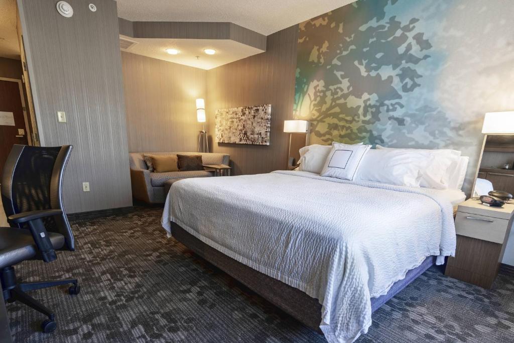Courtyard by Marriott Cleveland Willoughby, Willoughby