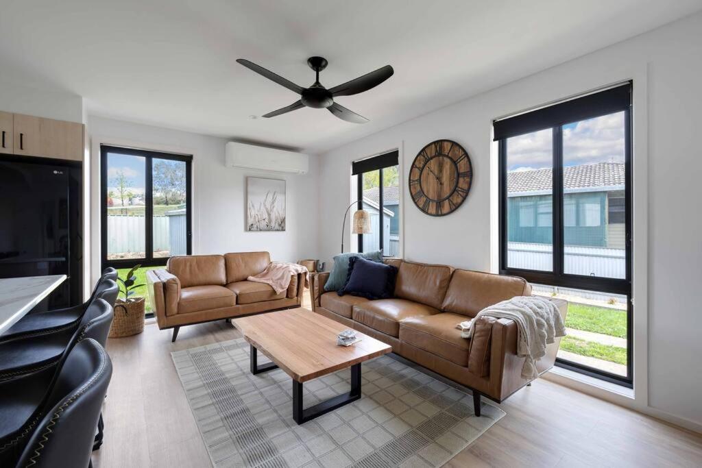 Cottage Myrtleford, Myrtleford