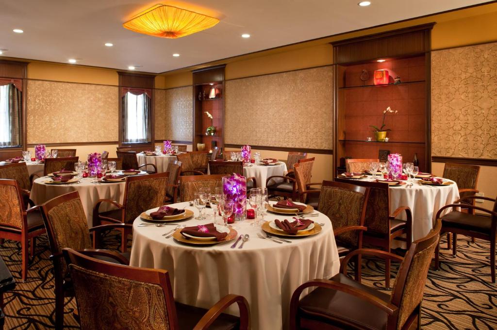 Chestnut Hill Hotel - Facilities image