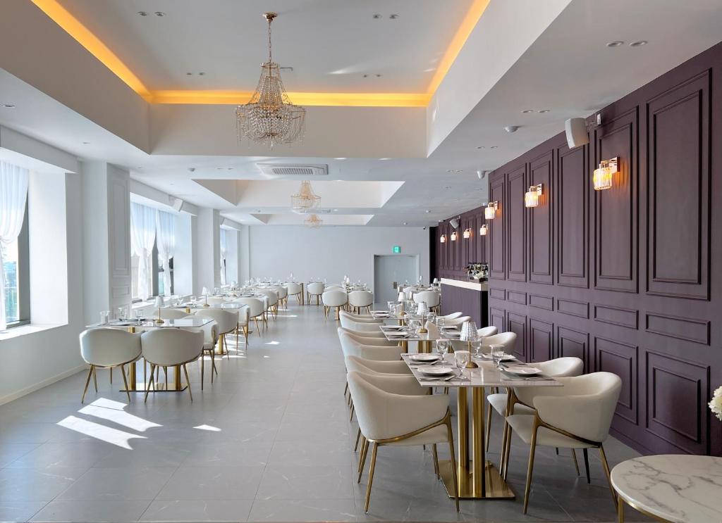 2. 군산 스테이 관..