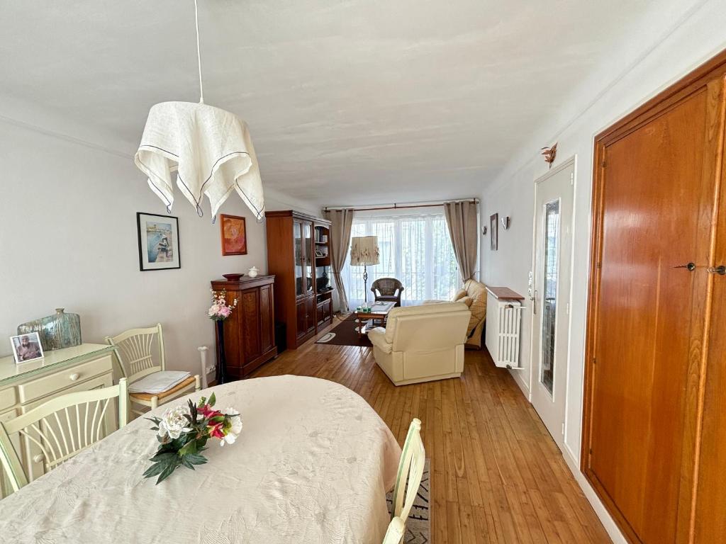 Appartement T3 avec garage et équipements complets - FR-1-197-612 - 5