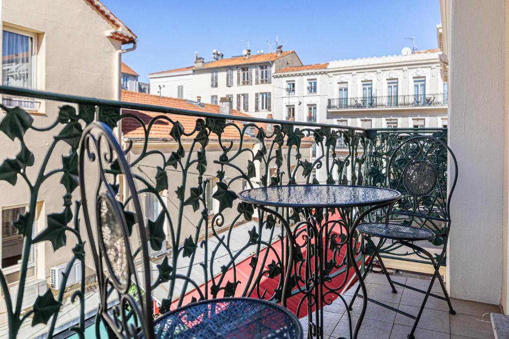 LE CASANOVA avec balcon au cœur du centre-ville - 3