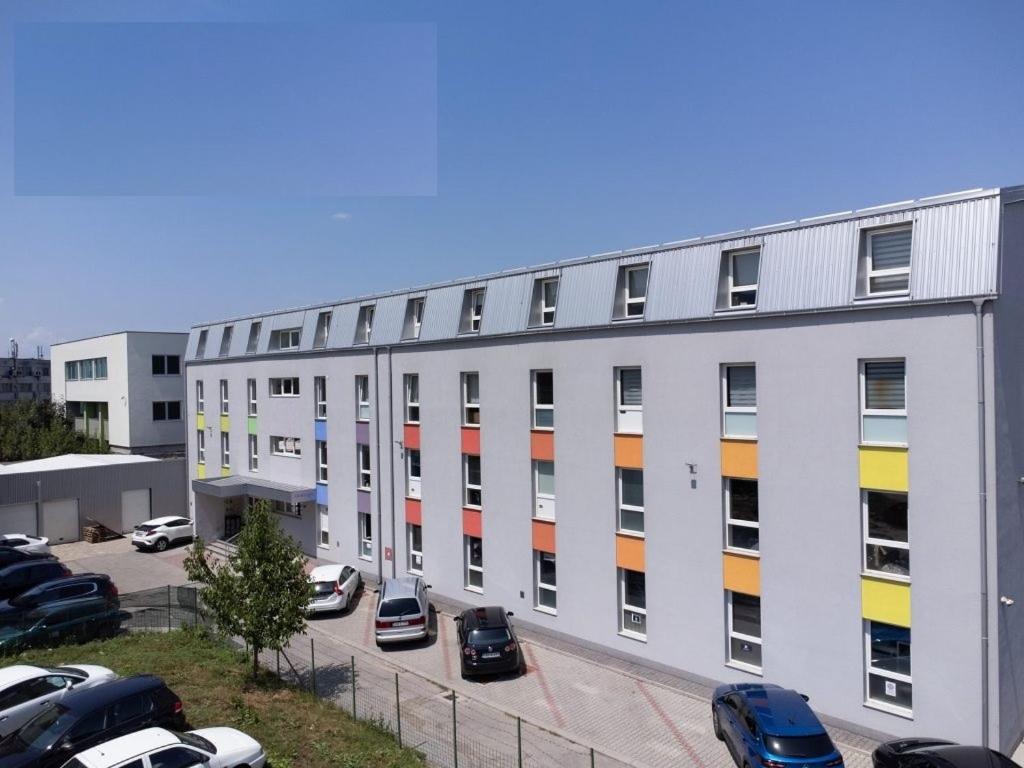 Orange Business Centar Apartments - 1