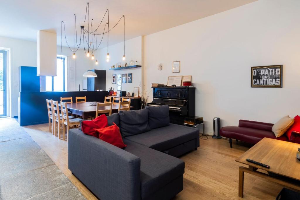 Music Shell by LovelyStay, Porto