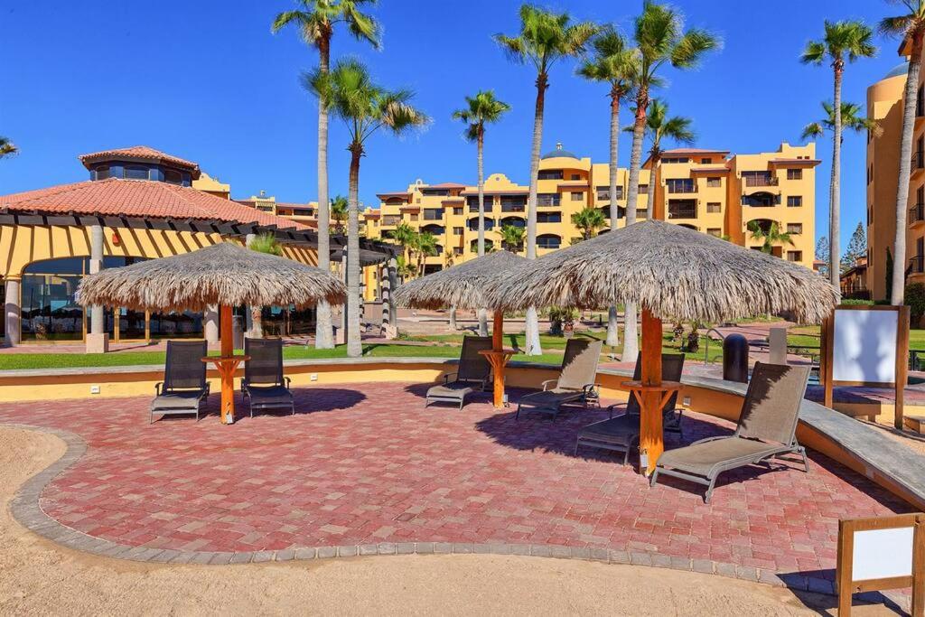 Sandy Beach Princesa A105 Ocean Front Resort - 2