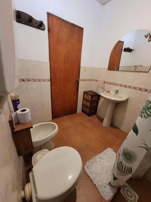 Casa amplia con garaje - 3