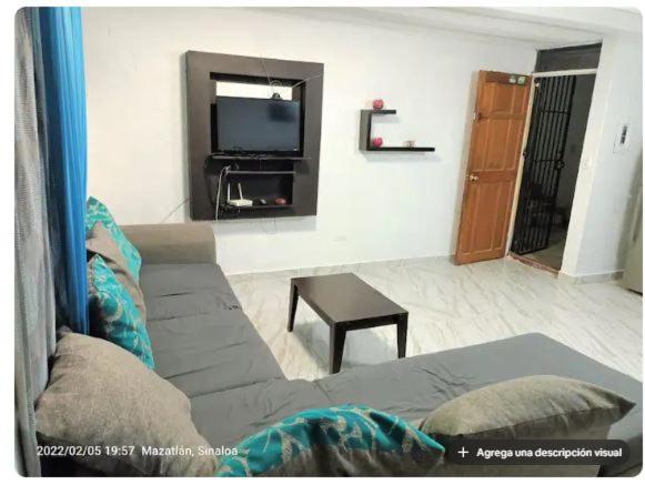Departamento Centrico Mazatlan a 2 cuadras de la playa, Close to the beach - 1
