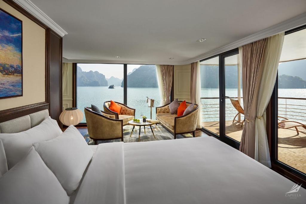 Halong Capella Cruise &#8211; Member of Lyra Cruise Collection