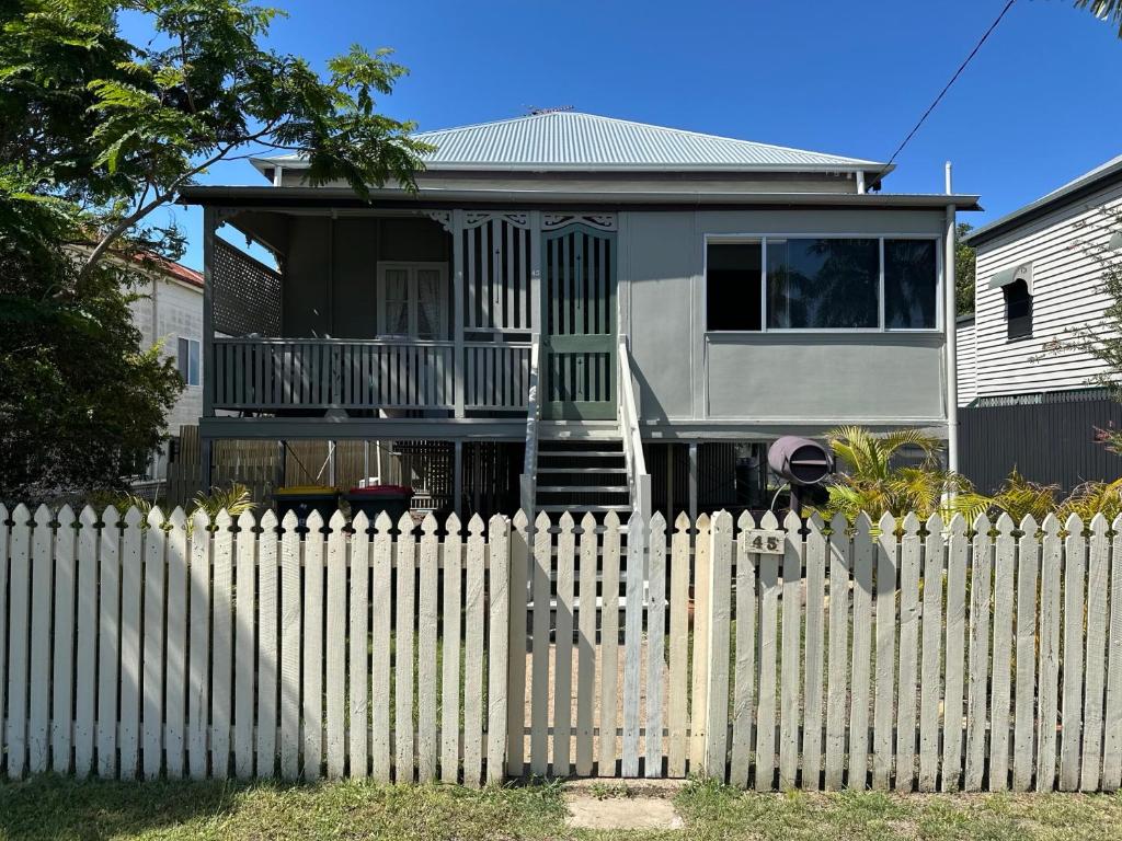 Home on Kent ROOM A, Rockhampton