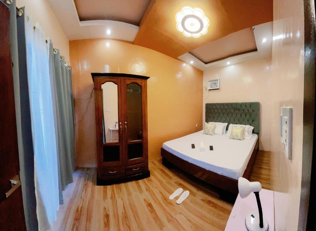 Rb's Three Storey House