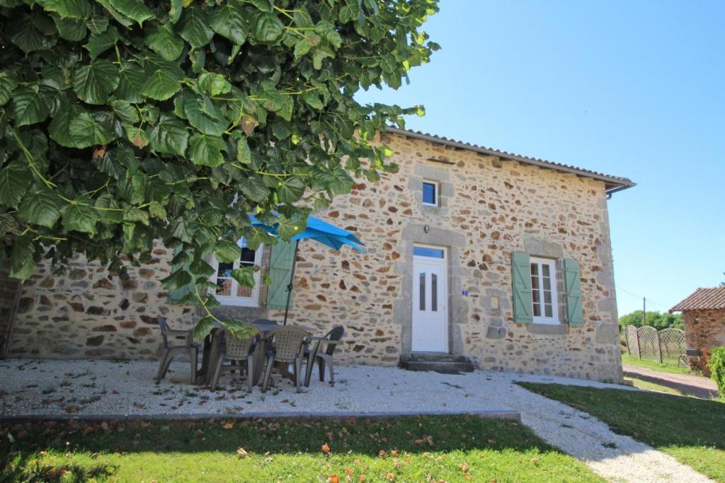 Gîte Les Champs N°2, Saint-Mathieu