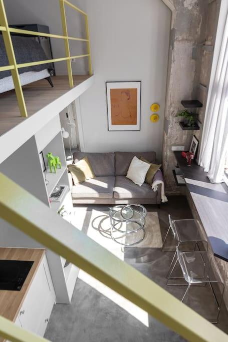 Artsy Design Loft - Hip District Uptown Vilnius, Vilnius