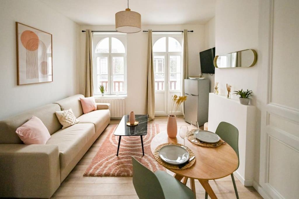 Le Lupin - Petite terrasse - 250m plage, Étretat