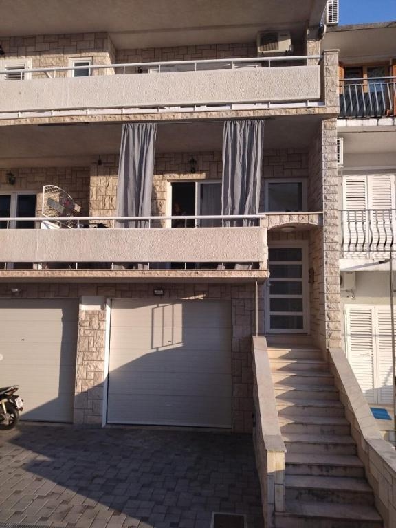 Apartment Vela, Podgora