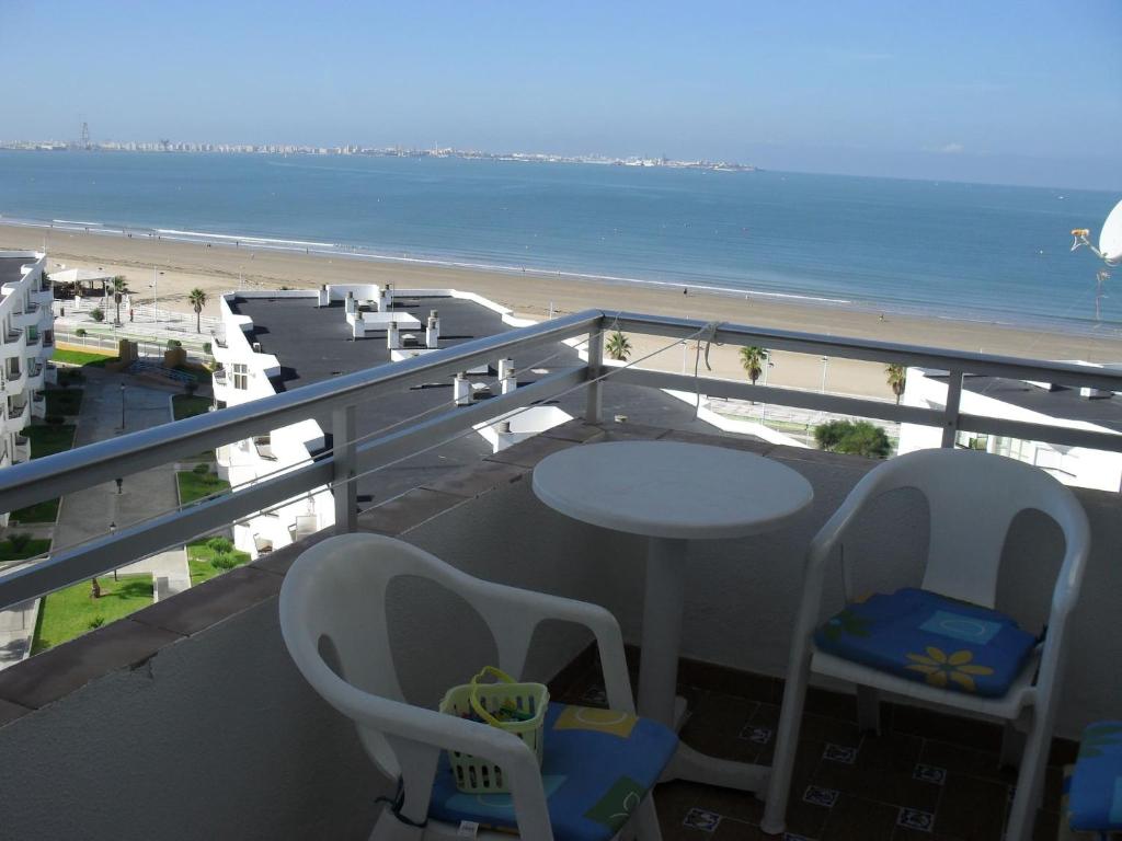 Piso Con Hermosas Vistas Al Mar - 1