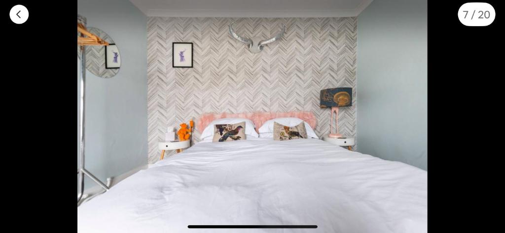 Attractive comfortable room in friendly house, Hastings