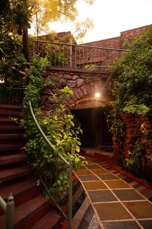 The Mandore - a leafy resort 外観