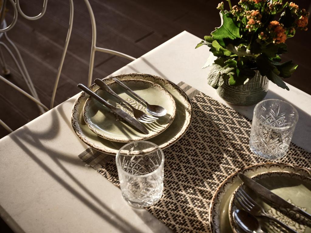 Memories Apartments — Restaurant & bars in Laganas, Ionian Islands
