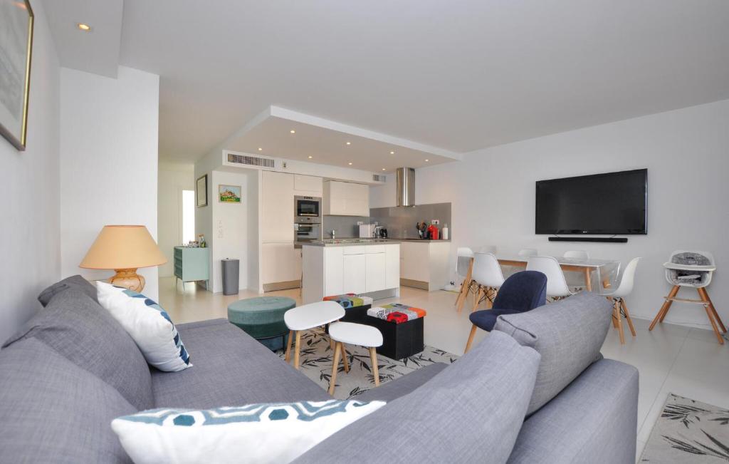 Beautiful Apartment In Antibes With Wifi - 4
