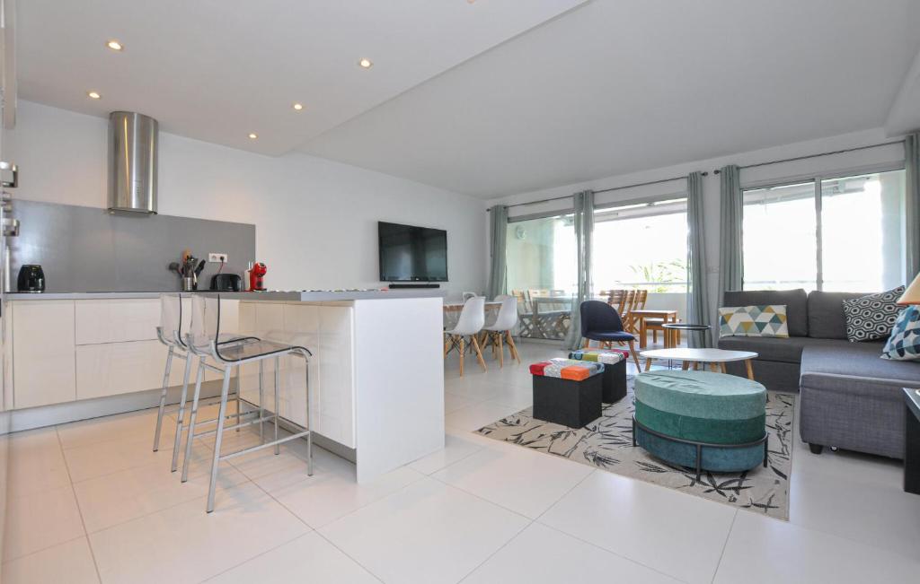 Beautiful Apartment In Antibes With Wifi - 5