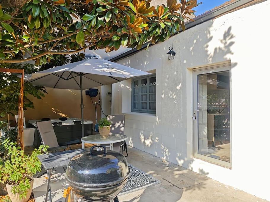 Gîte Uros Terrasse avec spa, Le Bugue