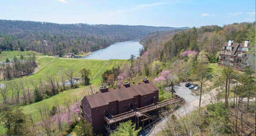 Lake View Condo, Basye